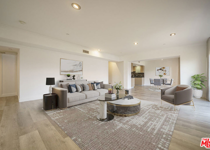 970 S St Andrews Place - Photo 1