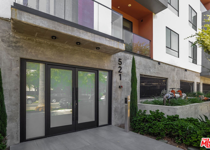 521 N Gramercy Place - Photo 1