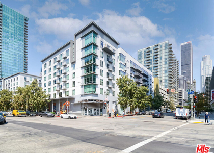 645 W 9th Street - Photo 1