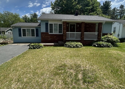17 Pinewood Road - Photo 1