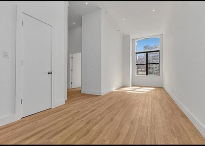 81 Willoughby Street - Photo 1