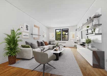 305 W 18th Street - Photo 1