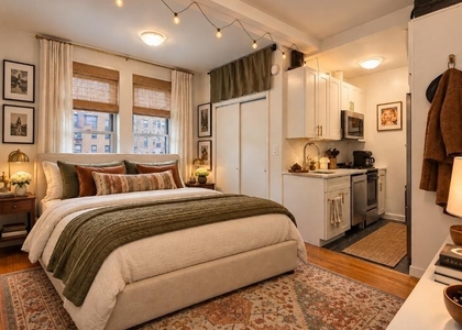 205 W 88th Street - Photo 1