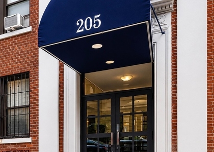 205 W 88th Street - Photo 1