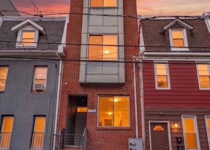 2110 N 7th Street - Photo 1