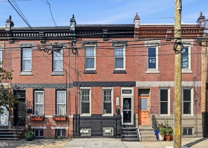 2428 E Huntingdon Street - Photo 1