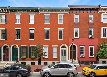 1716 Wallace Street - Photo 1