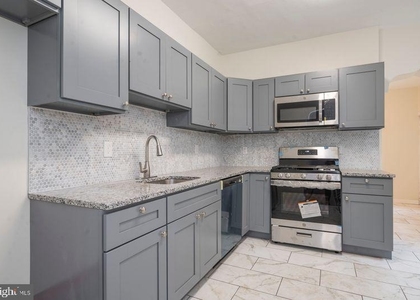4915 N 11th Street - Photo 1