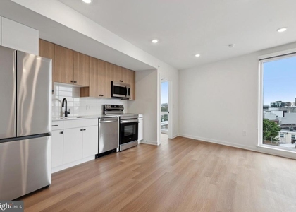 828 N 2nd Street - Photo 1