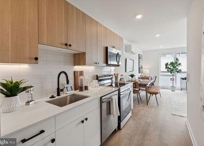 828 N 2nd Street - Photo 1