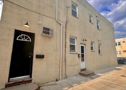 2554 S Alder Street - Photo 1