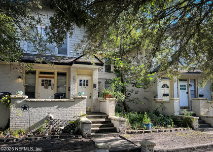 2304 College Street - Photo 1