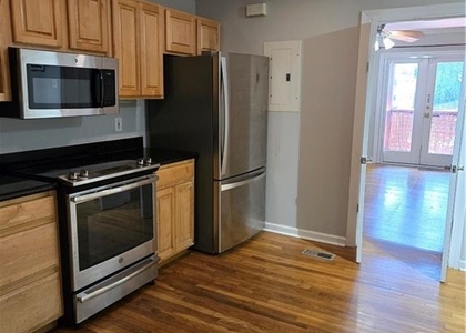 317 8th Street Ne - Photo 1