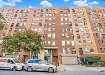 711 W Gordon Terrace - Photo 1