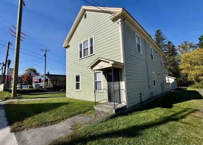 139 Main - Photo 1