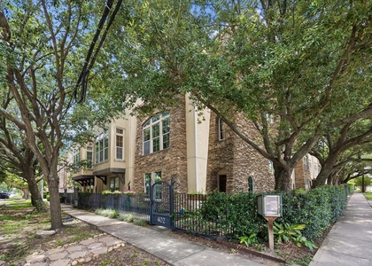 402 Roy Street - Photo 1