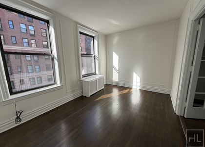 Lexington Avenue - Photo 1