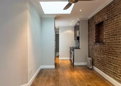 West 53 Street - Photo 1