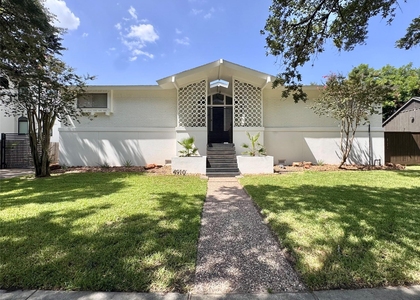 4910 Heatherglen Drive - Photo 1