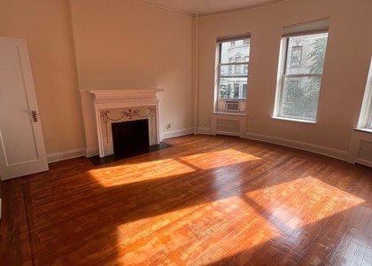 102nd St and Broadway - Photo 1