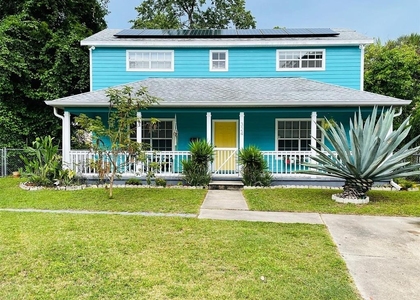 324 Sw 5th Avenue - Photo 1