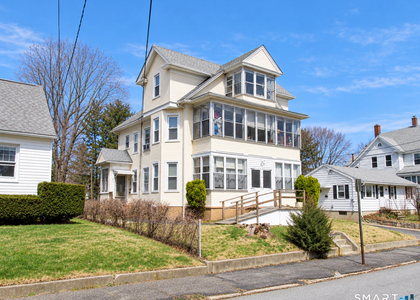 60 Roosevelt Avenue - Photo 1