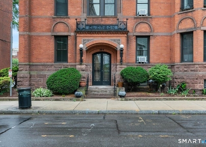 284 Orange Street - Photo 1