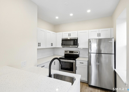 650 Main Street - Photo 1
