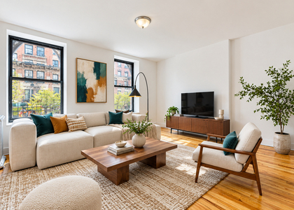1944 Madison Avenue - Photo 1
