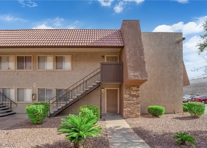 5386 River Glen Drive - Photo 1