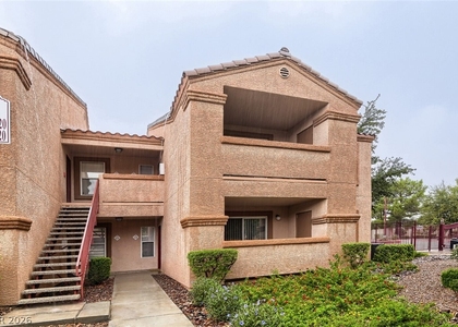 1150 N Buffalo Drive - Photo 1