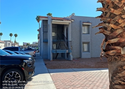4718 W Twain Avenue - Photo 1
