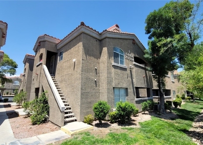 5525 W Flamingo Road - Photo 1