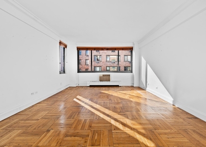 425 East 63rd Street, New York - Photo 1