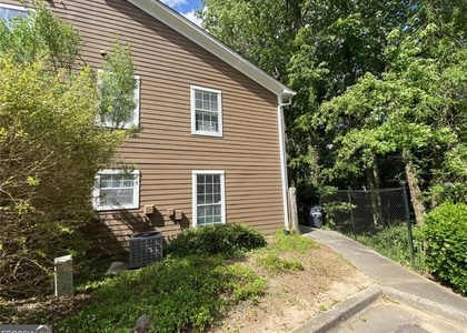 1017 Rock Creek Lane - Photo 1