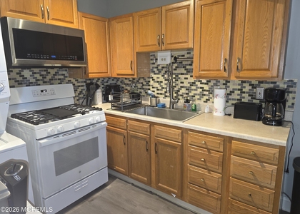 720 Boulevard - Photo 1