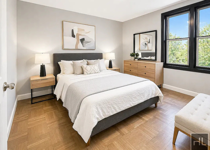 East 58 Street - Photo 1