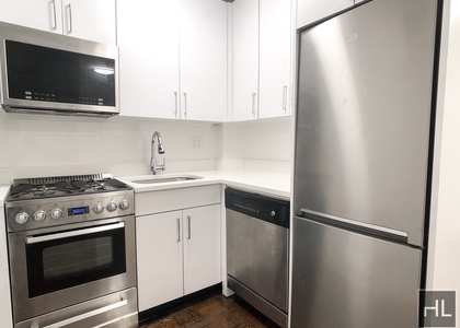 East 55 Street - Photo 1