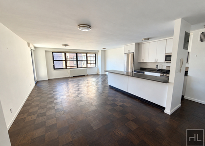 E 82 St - Photo 1