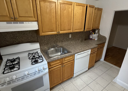 143-9 Barclay Avenue - Photo 1