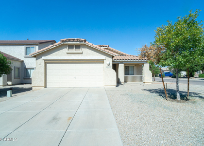 1744 E Maddison Circle - Photo 1