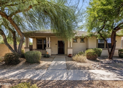 3342 E Patrick Street - Photo 1