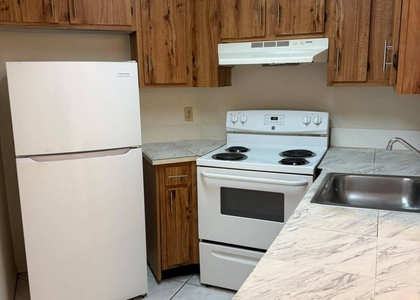 216 Lake Pointe Drive - Photo 1