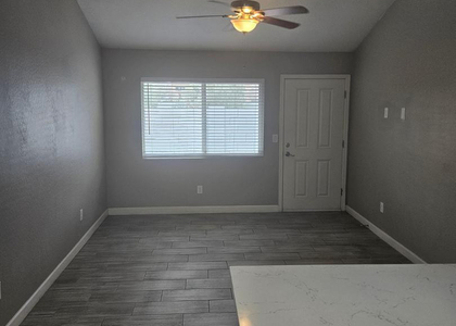 935 E Roma Avenue - Photo 1