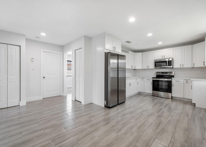 220 Jackson Avenue - Photo 1