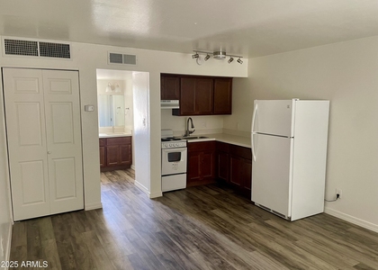 2301 N 28th Street - Photo 1