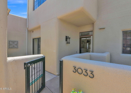 3033 E Rose Lane - Photo 1