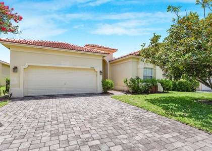 5544 Spanish River Road - Photo 1