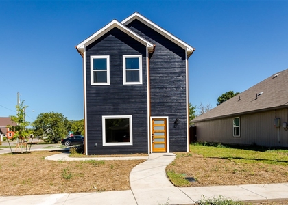 300 Henry Street - Photo 1