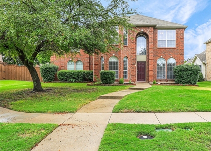 7419 Ravenhill Drive - Photo 1